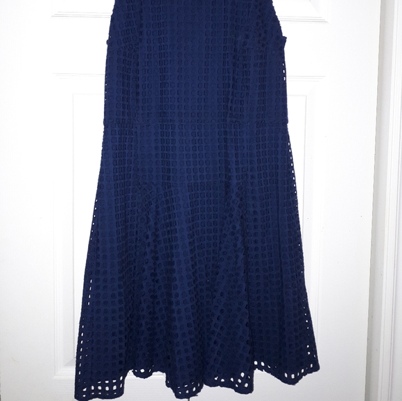 Dress - Picture 2 of 5